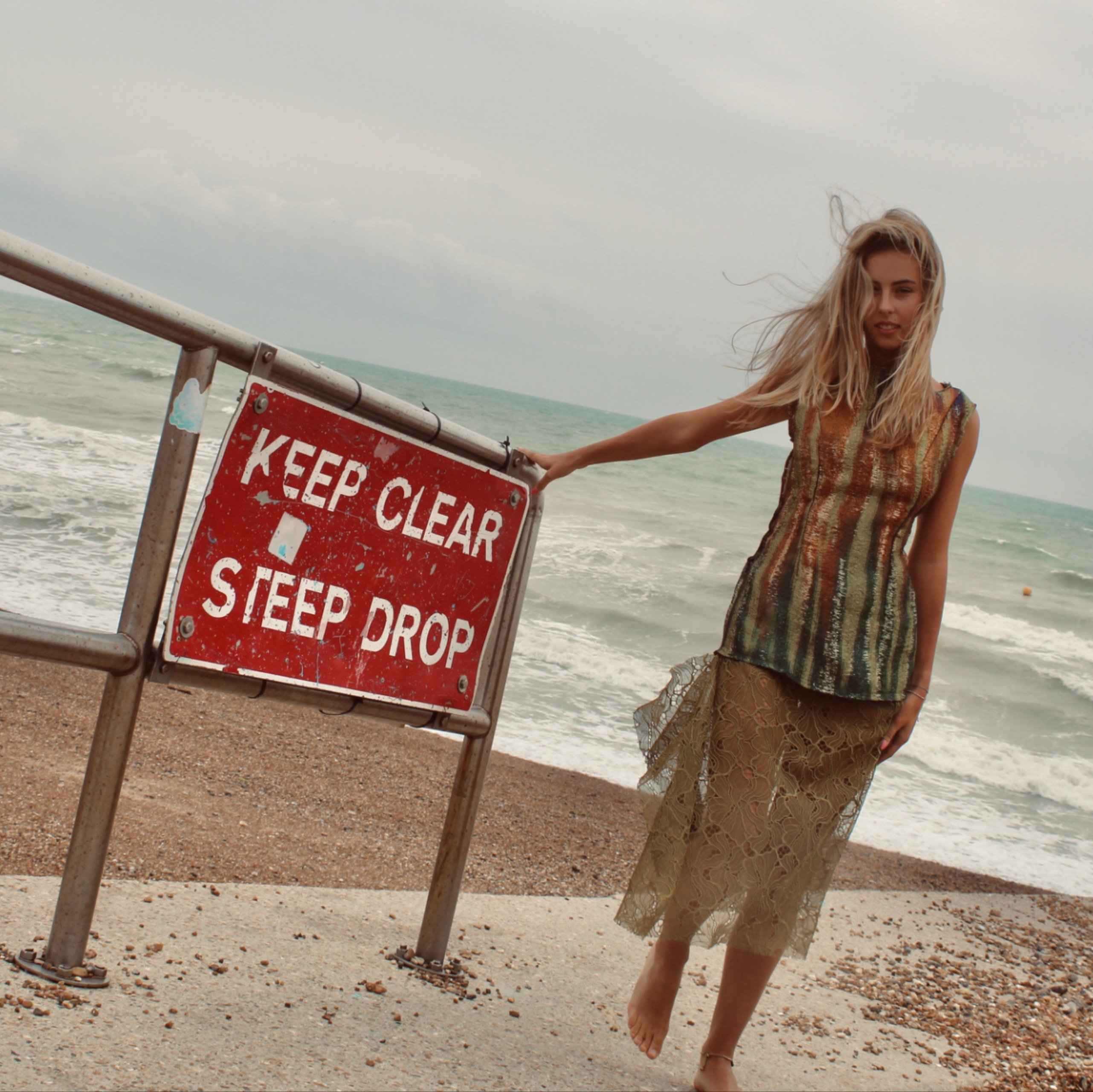 Frida Bell by the Seaside — shoot photo 3